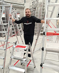 Photo n°2 de L'Echelle Européenne Lyon Nord (69) à Genay (Société de fabrication d'escaliers)