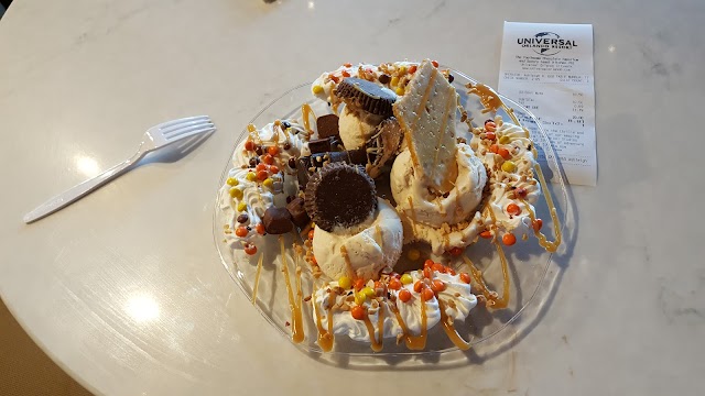 Toothsome Chocolate Emporium & Savory Feast Kitchen