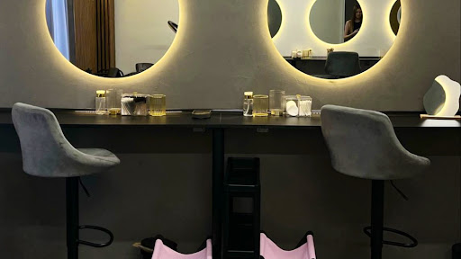 Beauty Space The Look