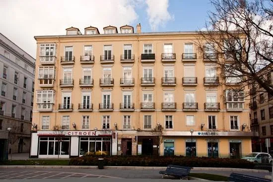 Plaza Pombo B&B