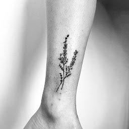 Photo n°10 de Rayas Tattoo à Paris (Tatoueur)