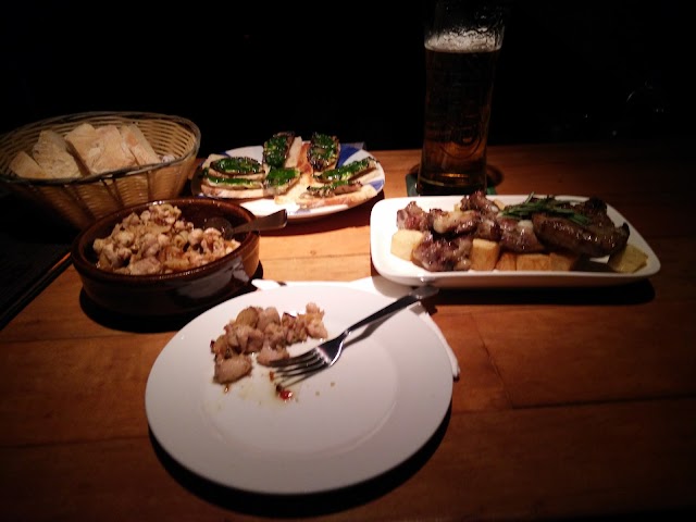 Pinchos Tapas Bar