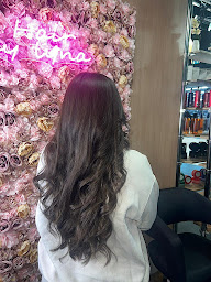 Photo n°7 de HAIR BEAUTY BY LYNA - SALON DE COIFFURE - COIFFEUR - VIRY CHATILLON à Viry-Châtillon (Service d'esthétique)