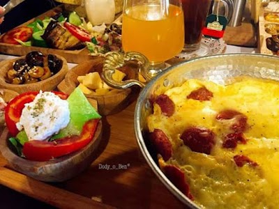 Photos of Divan cafe & bakery