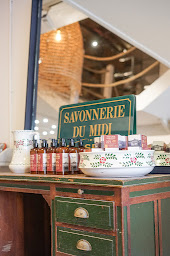 Photo n°7 de Boutique La Corvette – Savon de Marseille et Huiles d'Olive à Marseille (Boutique de produits de toilette)