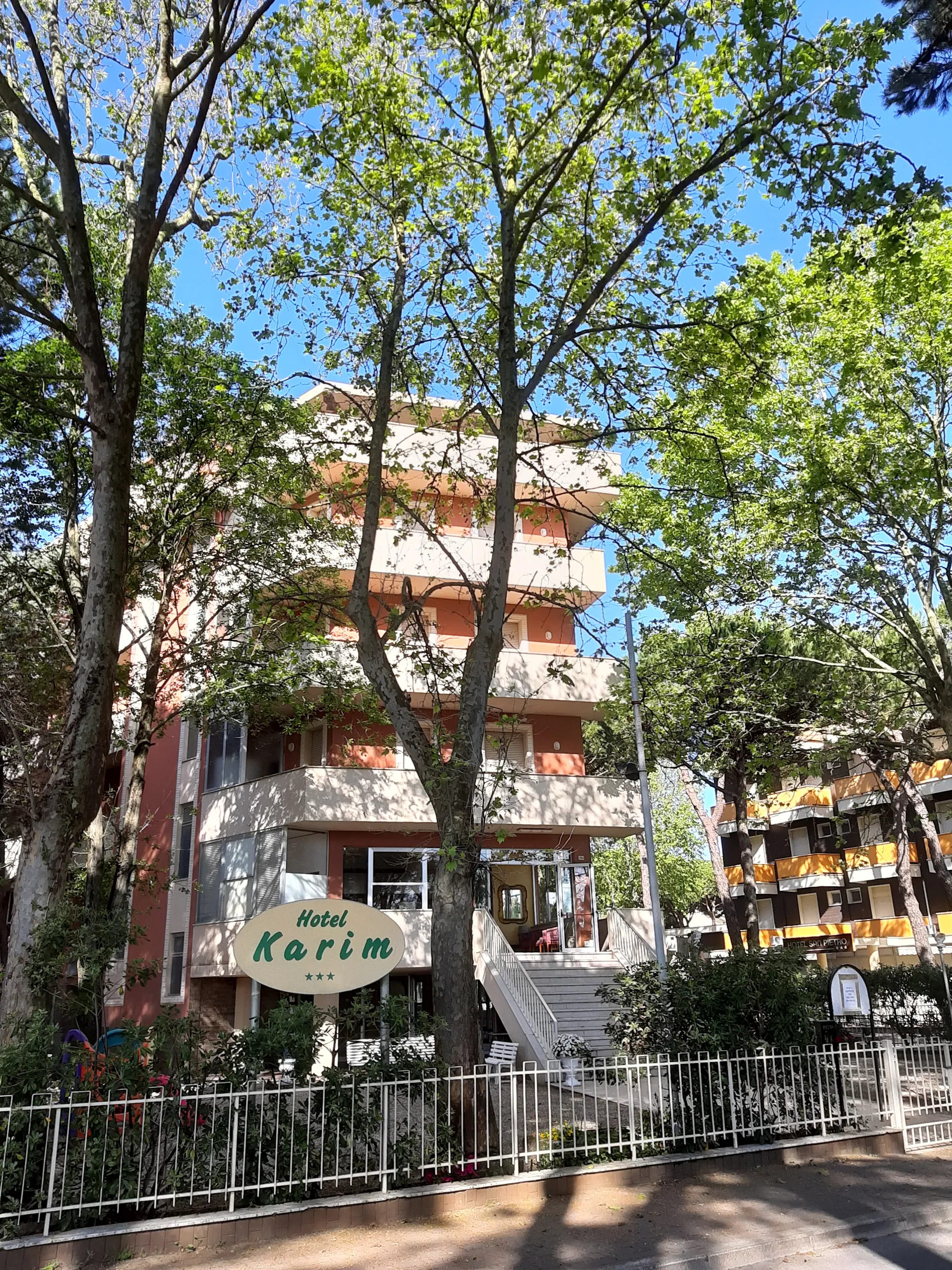 Hotel Karim