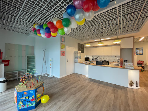 Kluboksięgarnia i sala zabaw Tęczowa Sowa - urodziny i zajęcia dla dzieci