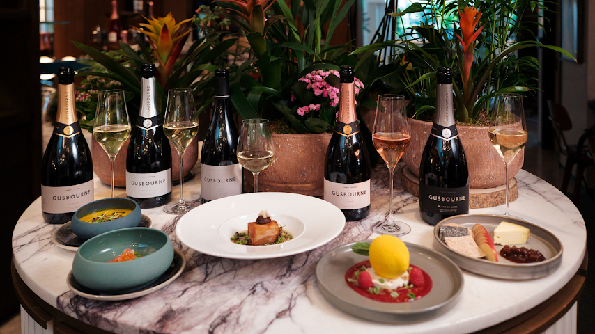 The Athenaeum Hotel & Residences by null