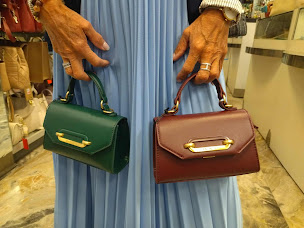 Photo n°20 de Maroquinerie Noël à Montbéliard (Magasin de maroquinerie)