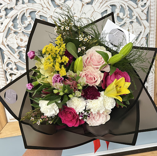 LM Blooms, LLC Gallery - United States