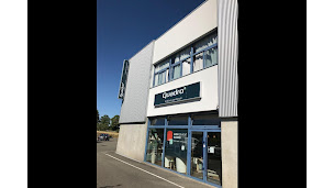 Photo n°1 de Quadro Intérieurs sur-mesure à Orgeval (Magasin de meubles de bureau)