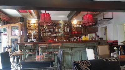 Photos of Espacio G&aacute;rgola