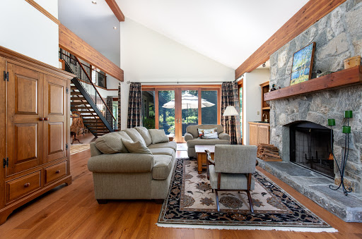Bob Cameron PREC - RE/MAX Sea to Sky Real Estate Realtor - Thumbnail