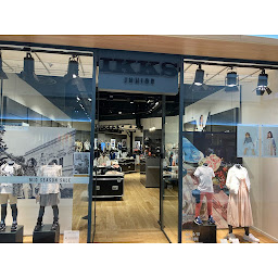 Photo n°1 de IKKS Outlet Women Men à Romans-sur-Isère (Magasin de vêtements pour femmes)