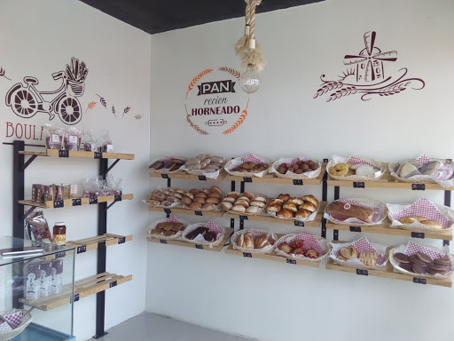 Fábrica de pan La Tradición