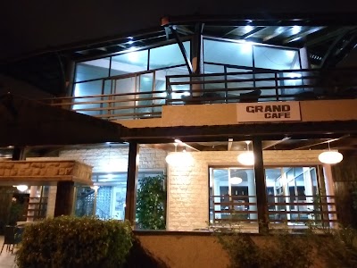 Photos of Grand Caf&eacute;