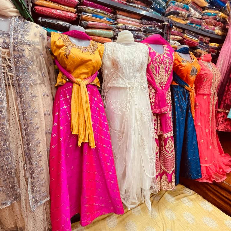 Sunehri garments Retail and Wholesale Ladies Garments in Kolkata 16