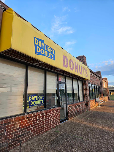 Daylight Donuts