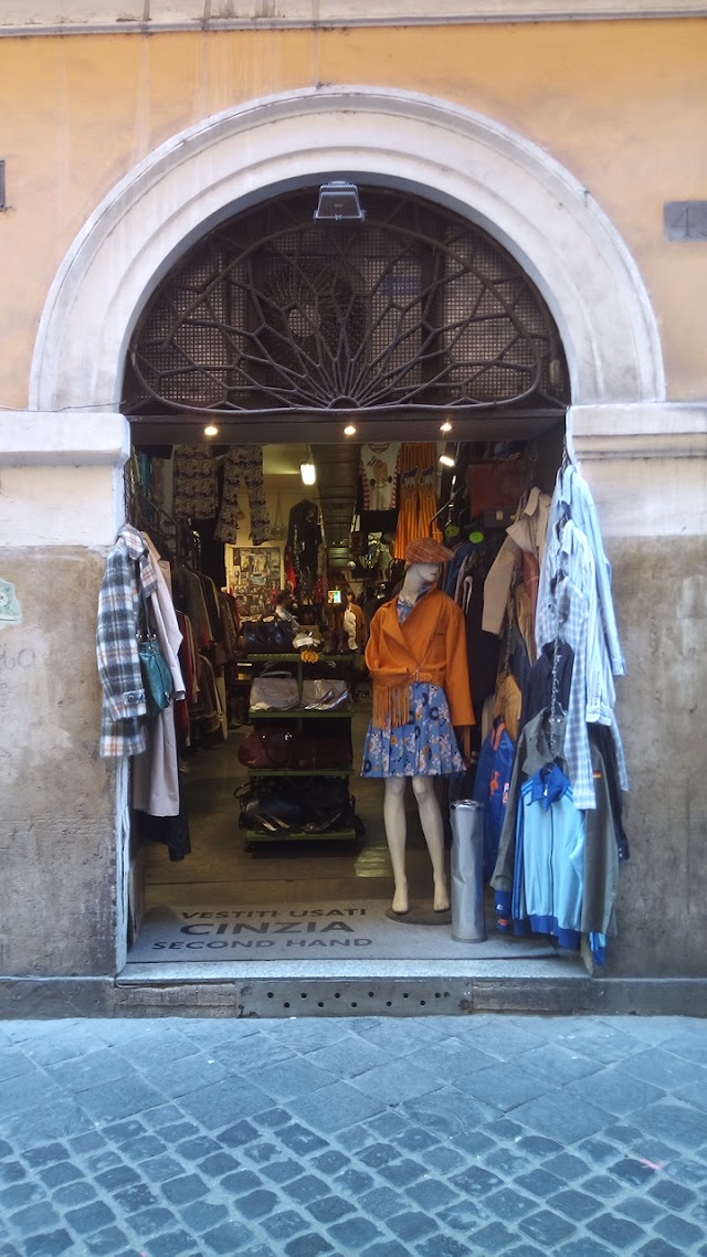 Cinzia Vestiti Usati