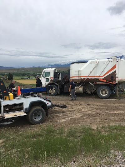 Salmon Towing and Recovery