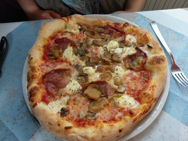 Pizza - Ristorante Sibilla