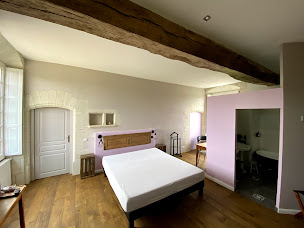 Photo n°11 de Château De La Garnison : chambres d’hôtes, espace de réception & séminaire à la campagne à Orvault (Lieu de mariage)