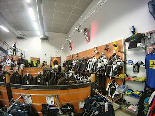Photo n°30 de Best4Moto à Fontaine (Magasin de pièces et d'accessoires pour motos)