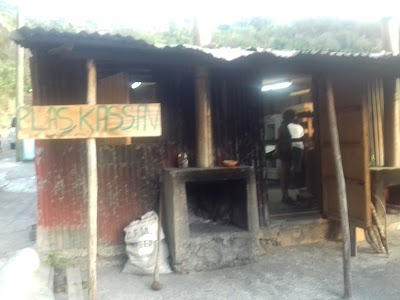 Photos of Plas Kassav
