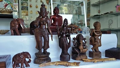 Photos of Lanka Souvenirs