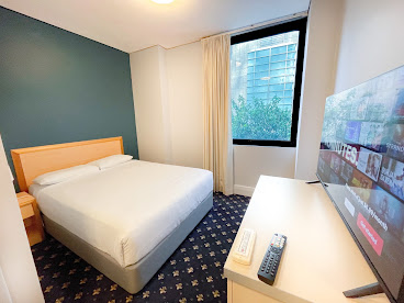 Hotel Coronation by null