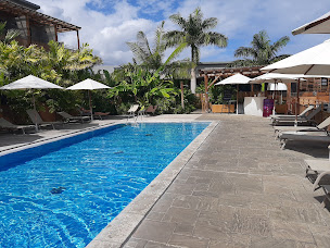 Photo n°11 de LPV Aurelle Transport 974 | Transfert, Excursions La Réunion à saline barrage (Service de transport)