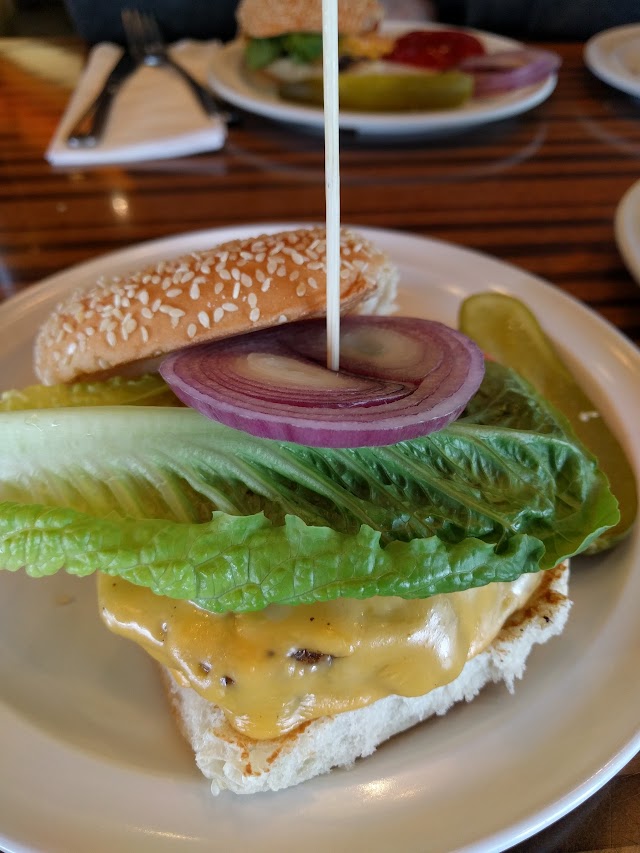 BOBBY'S BURGER PALACE