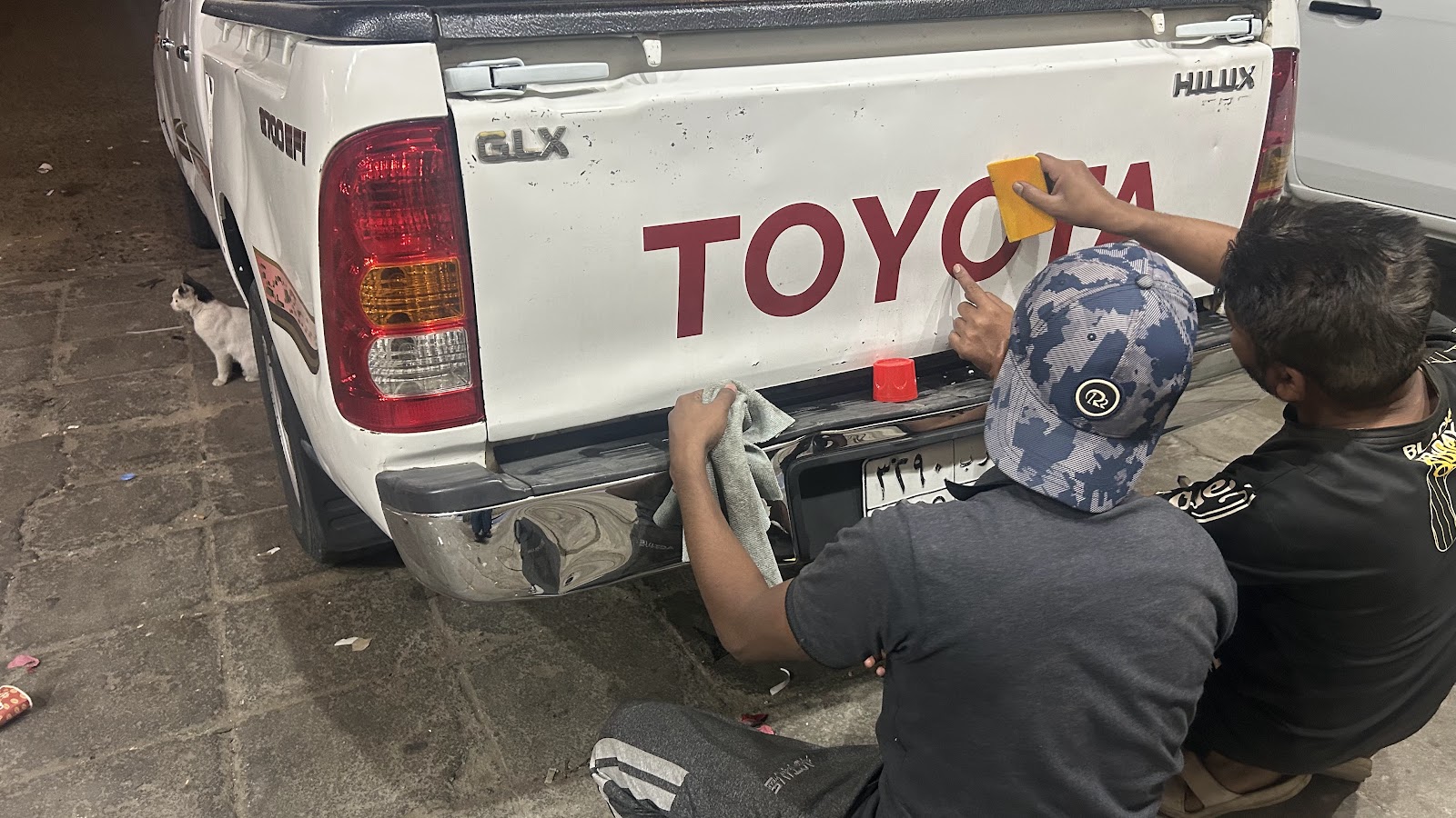 زينة سيارات (محل زينة السيارات ابو خالد ) متجر كماليات سيارات طباعة صور و استيكرات أرقام لانشات سمكره ) Car accessories shop - صورة 2