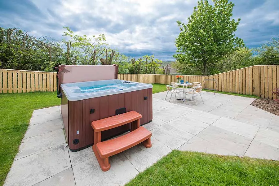 Balmeadowside Country Cottages & Lodges