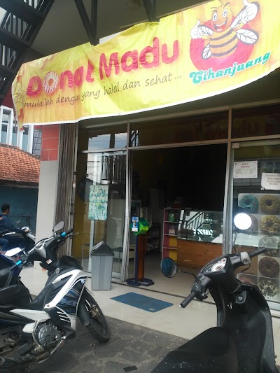 Photos of Donat Madu