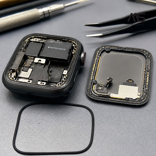 Your Apple Watch is designed to handle splashes, sweat and everyday use, but only when its tiny i… post image