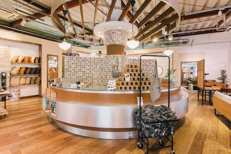 FURN＆CO. (ファルン＆コー)