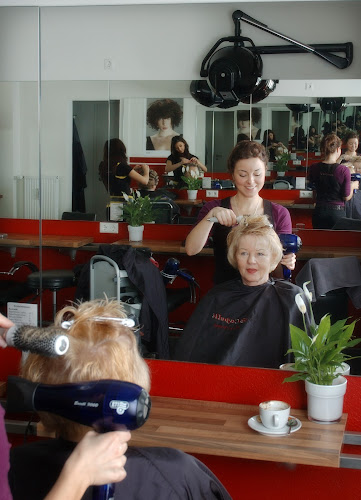 Capelli Style & Coffee Bar