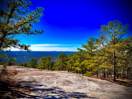 Walk-Up Trail Parking Lot - Thumbnail