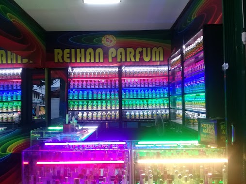 Reihan Parfum, Author: Wawan Tijut Tijut