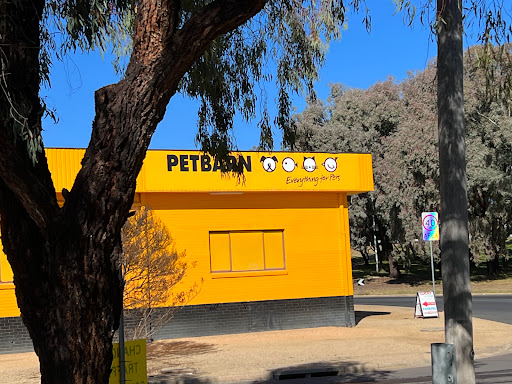 Petbarn Weston Gallery - Australia