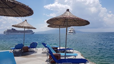 Saranda Camping "Riverside"