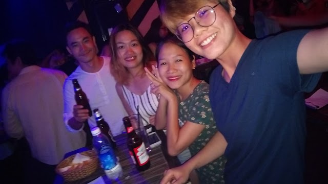 Fang Pub