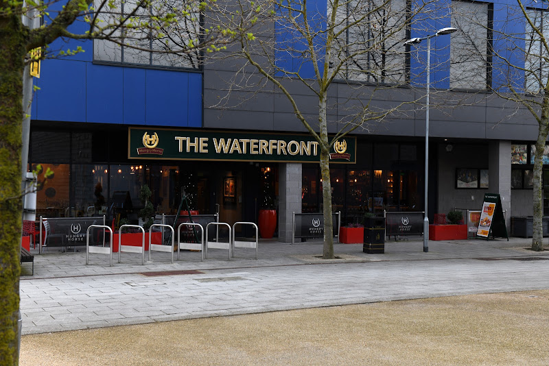 Hungry Horse - Waterfront — photo