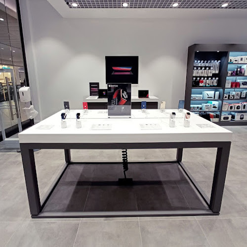 iSpot - Apple Authorized Reseller