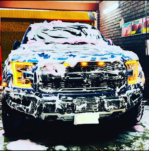 Bubble Room Car Wash