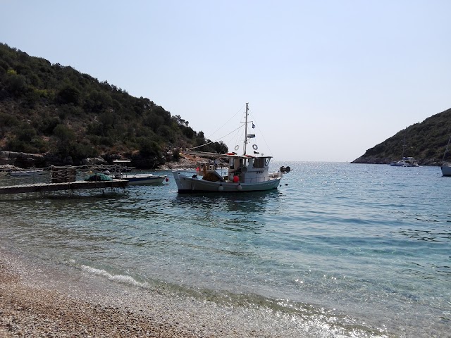 Sarakiniko Beach