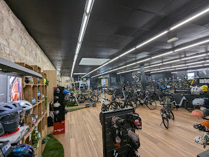 Photo n°19 de Magasin de vélo Caen - Planet Eco Mobility à Caen (Atelier de réparation de pneus)