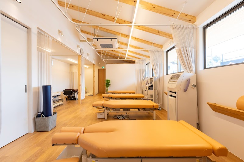 岡崎かわすみ接骨院