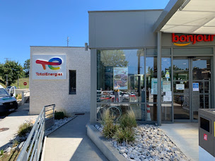 Photo n°20 de La Croissanterie à Alixan (Saladerie)